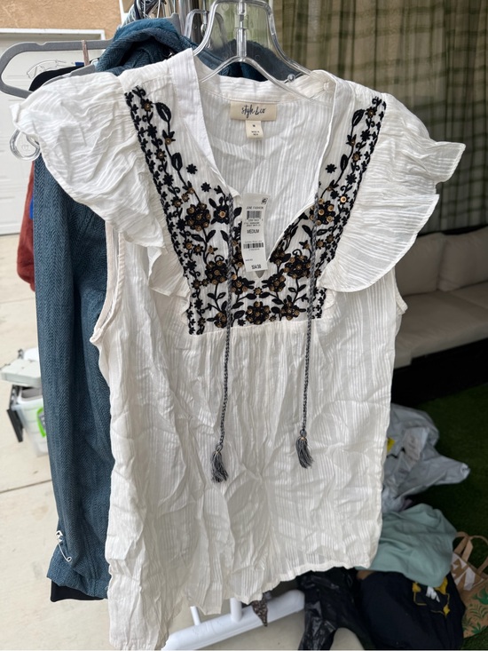 Style & Co. Tops - Style & Co. White Sleeveless Peasant Top with Black & Gold Embroidery
